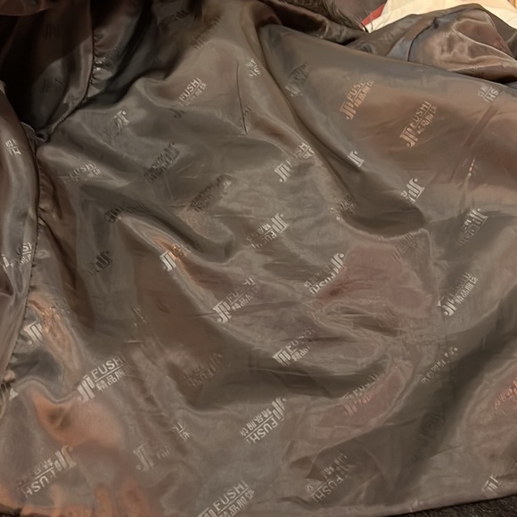 Fushi Glossy black faux fur with a beautiful rich sheen unlike flat faux furs - Picture 8 of 8